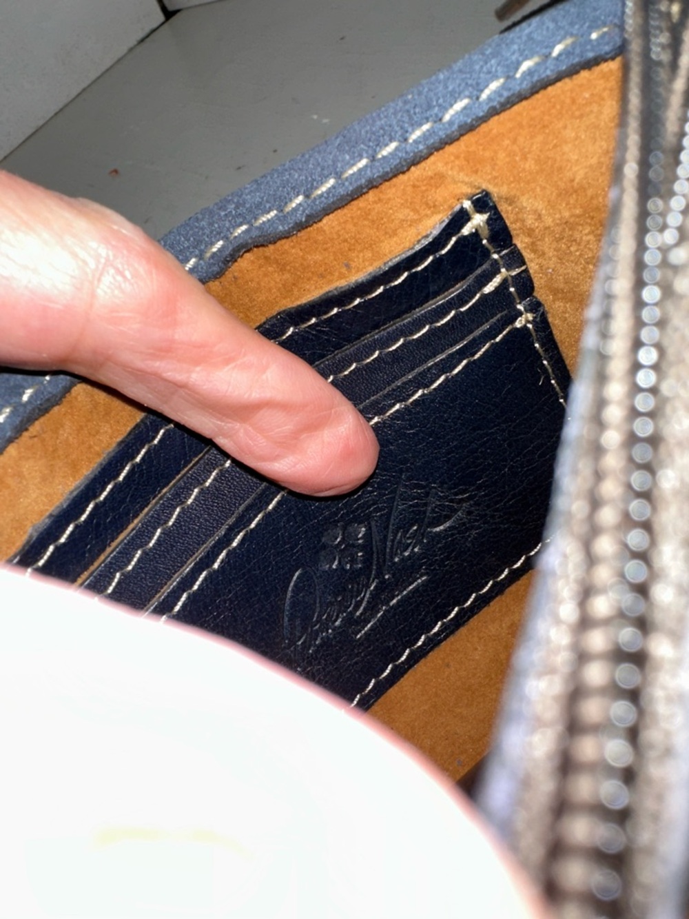 Patricia Nash navy leather crossbody clutch - Picture 3 of 7